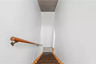 103 Oakland Ave, Cranston, RI 02910 - Photo 23