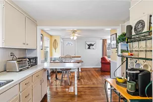 103 Oakland Ave, Cranston, RI 02910 - Photo 9