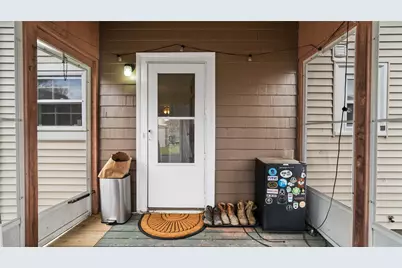 103 Oakland Avenue, Cranston, RI 02910 - Photo 25