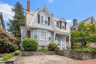 34 Bull St, Newport, RI 02840 - Photo 1