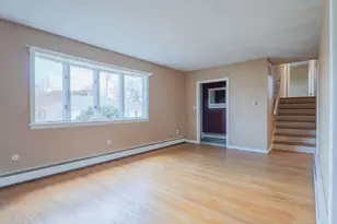 63 Cul De Sac Way, East Providence, RI 02915 - Photo 5