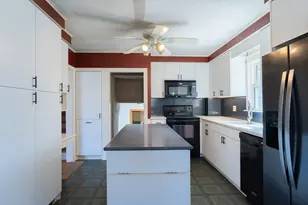 63 Cul De Sac Way, East Providence, RI 02915 - Photo 9