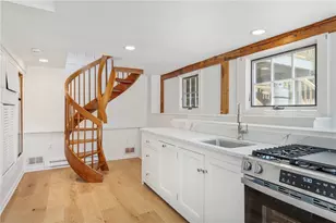 17 E Hills Rd, Westerly, RI 02891 - Photo 33