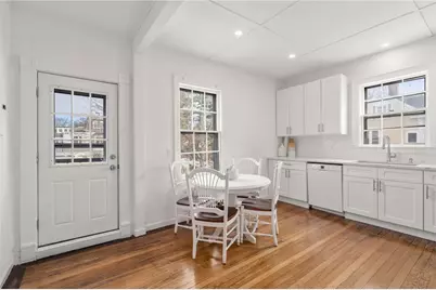 42 Mann Avenue #2, Newport, RI 02840 - Photo 5