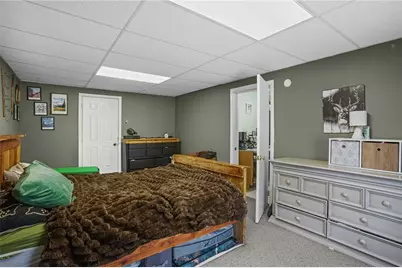 1010 Warwick Avenue, Warwick, RI 02888 - Photo 21