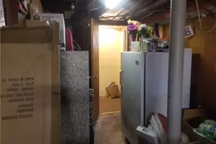 27 Hillcrest Ave, Pawtucket, RI 02860 - Photo 25