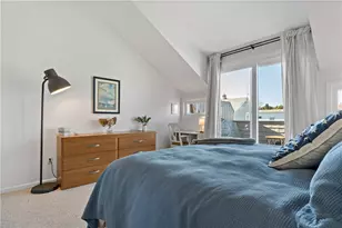 26 West Narragansett Ave, Newport, RI 02840 - Photo 19