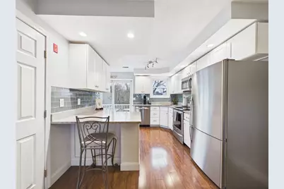 3399 Post Road #6, Warwick, RI 02886 - Photo 9