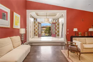 25 Linden Dr, Providence, RI 02906 - Photo 5