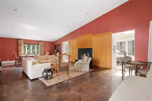 25 Linden Dr, Providence, RI 02906 - Photo 7