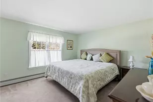 11 Fountain Ave, Barrington, RI 02806 - Photo 9