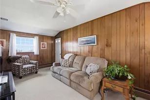 11 Fountain Ave, Barrington, RI 02806 - Photo 3