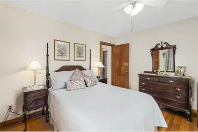 10 Bellevue Avenue, North Providence, RI 02911 - Photo 13