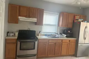 48 Whipple St, Pawtucket, RI 02860 - Photo 3