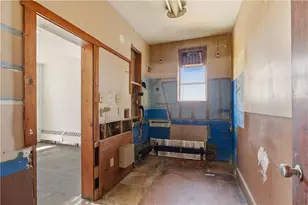 1449 Main Rd, Tiverton, RI 02878 - Photo 17