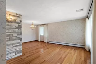 30 Dover Ave, East Providence, RI 02914 - Photo 9