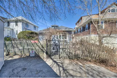 66 Roanoke Street, Providence, RI 02908 - Photo 37