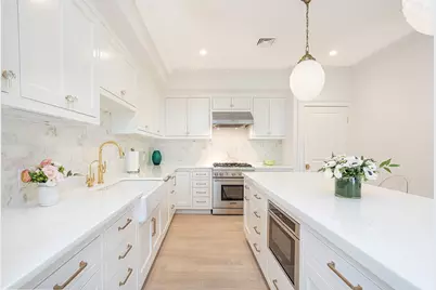 78 Rhode Island Avenue #6, Newport, RI 02840 - Photo 5