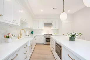 78 Rhode Island Ave, Newport, RI 02840 - Photo 5