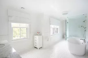 78 Rhode Island Ave, Newport, RI 02840 - Photo 11