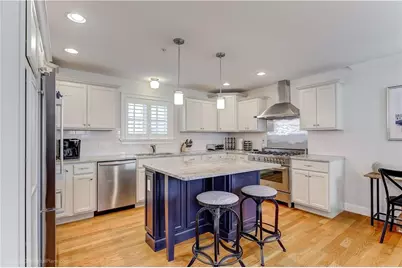 4 Barney Street, Newport, RI 02840 - Photo 3