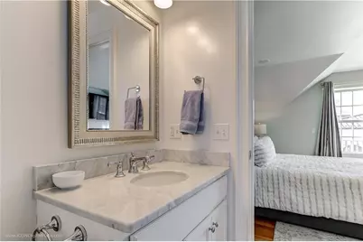 4 Barney Street, Newport, RI 02840 - Photo 13