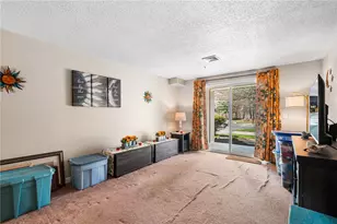 25 Devereux St, Providence, RI 02909 - Photo 9