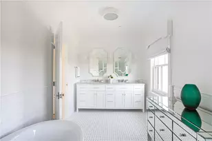 78 Rhode Island Ave, Newport, RI 02840 - Photo 15