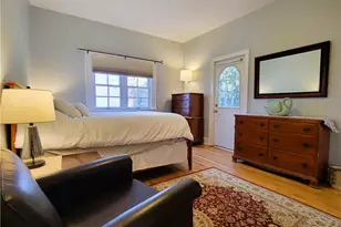 92 Pelham St, Newport, RI 02840 - Photo 27