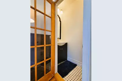 92 Pelham Street #1, Newport, RI 02840 - Photo 17