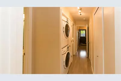 319 Swans Wharf Row, Newport, RI 02840 - Photo 21