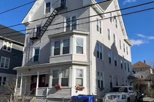 128 Summer St, Central Falls, RI 02863 - Photo 3