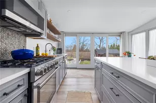 13 Starboard Ave, Jamestown, RI 02835 - Photo 9