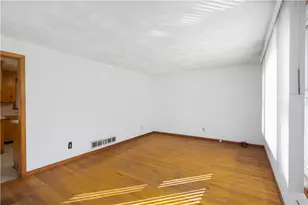 130 Brentwood Ave, Warwick, RI 02886 - Photo 23