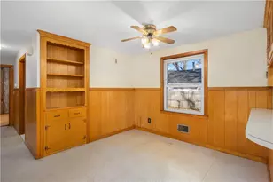 130 Brentwood Ave, Warwick, RI 02886 - Photo 17