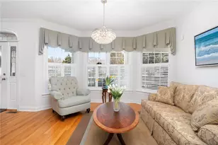 60 Schooner Dr, South Kingstown, RI 02879 - Photo 5