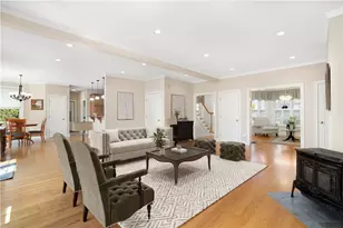 60 Schooner Dr, South Kingstown, RI 02879 - Photo 9