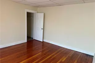 38 Freebody St, Newport, RI 02840 - Photo 9