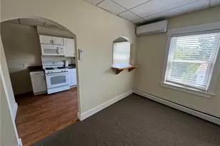 38 Freebody St, Newport, RI 02840 - Photo 5