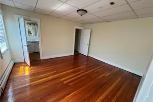 38 Freebody St, Newport, RI 02840 - Photo 7