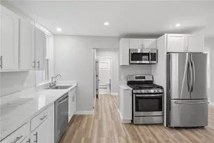 128 Cleveland St, Woonsocket, RI 02895 - Photo 3