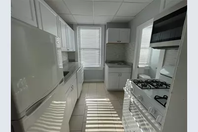 38 Freebody Street #207, Newport, RI 02840 - Photo 3