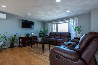 58 Schofield Street, West Warwick, RI 02893 - Photo 17