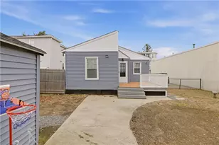 12 Roosevelt St, North Providence, RI 02904 - Photo 39