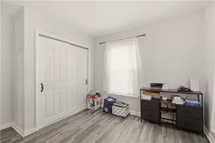 12 Roosevelt St, North Providence, RI 02904 - Photo 15