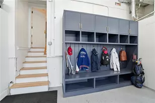 2269 E Main Rd, Portsmouth, RI 02871 - Photo 7