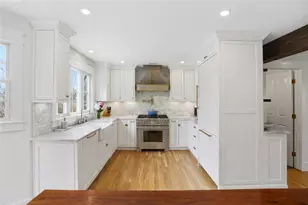 2269 E Main Rd, Portsmouth, RI 02871 - Photo 9