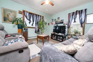 518 Lonsdale Ave, Pawtucket, RI 02863 - Photo 17