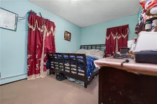 518 Lonsdale Ave, Pawtucket, RI 02860 - Photo 13