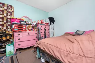 518 Lonsdale Ave, Pawtucket, RI 02863 - Photo 13
